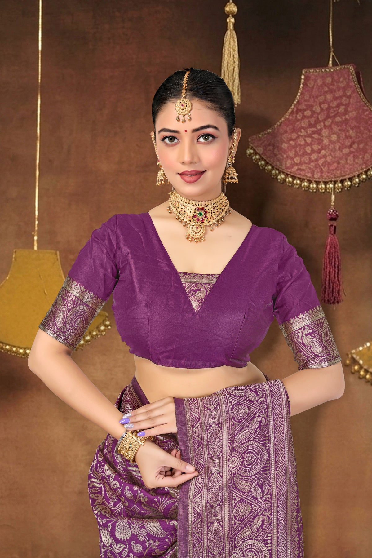 Wine Silk Woven Banarasi Saree — blouse and border, close-up
